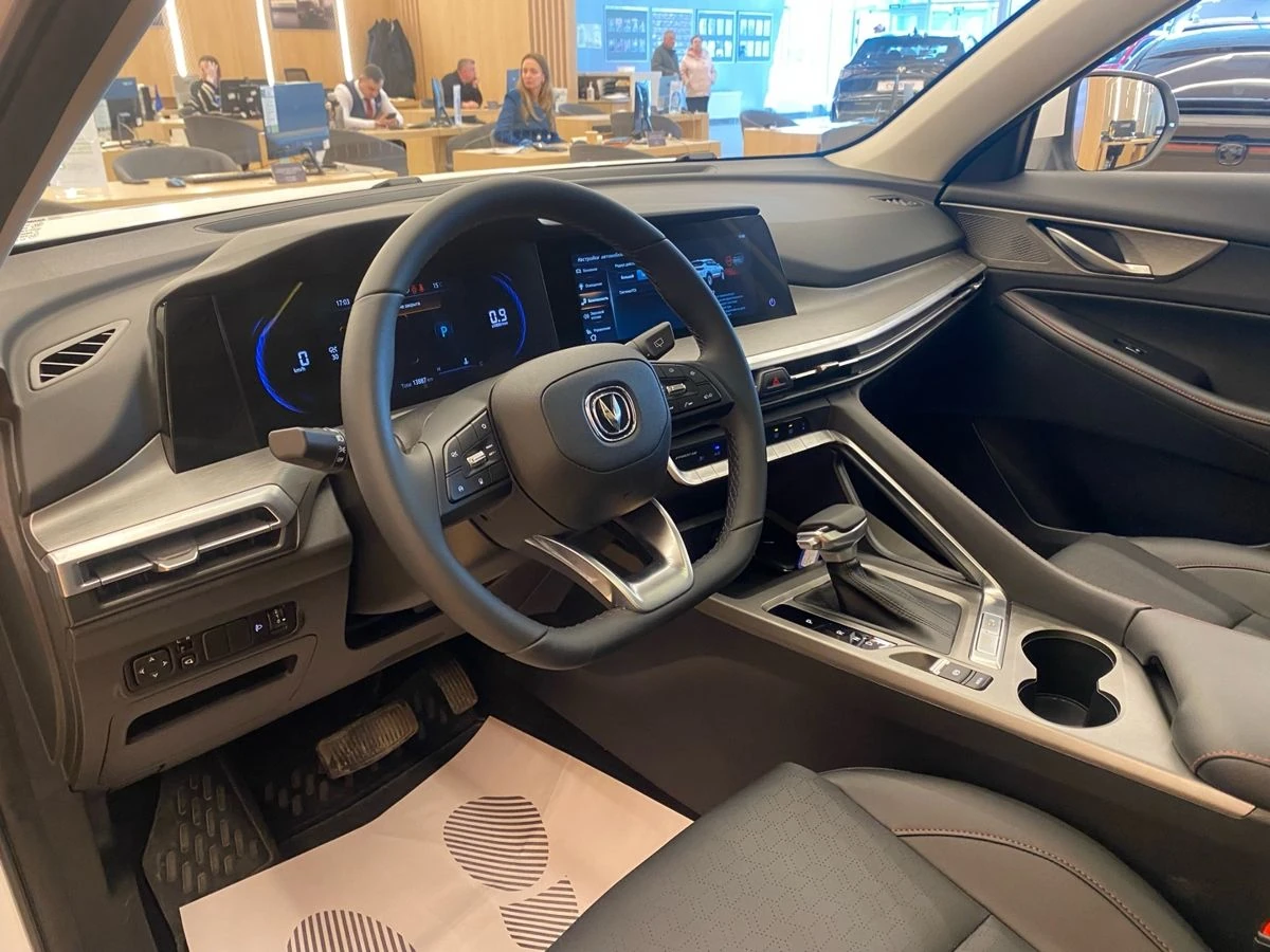 Changan CS35 Plus, 2024г, передний привод, робот