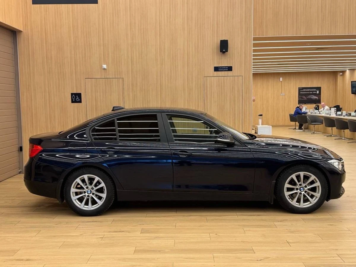 BMW 3 серии, 2012г, задний привод, автомат