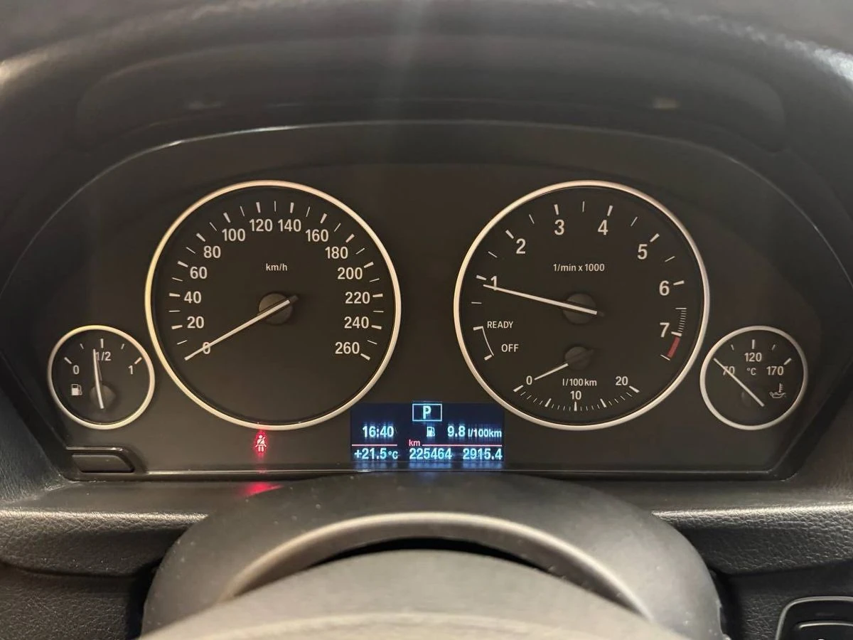 BMW 3 серии, 2012г, задний привод, автомат