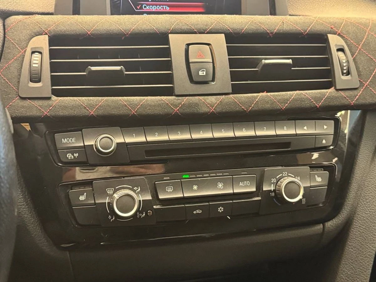 BMW 3 серии, 2012г, задний привод, автомат