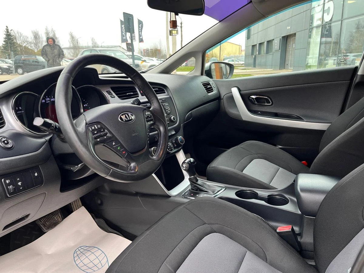 Kia Ceed, 2012г, передний привод, автомат