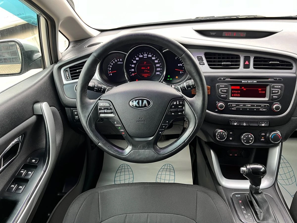 Kia Ceed, 2012г, передний привод, автомат