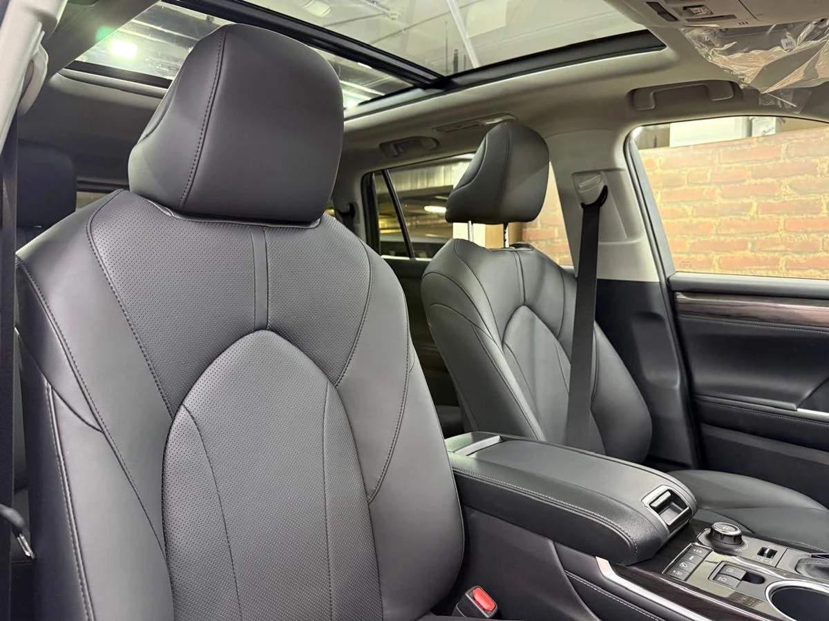 Toyota Highlander, 2025г, полный привод, автомат