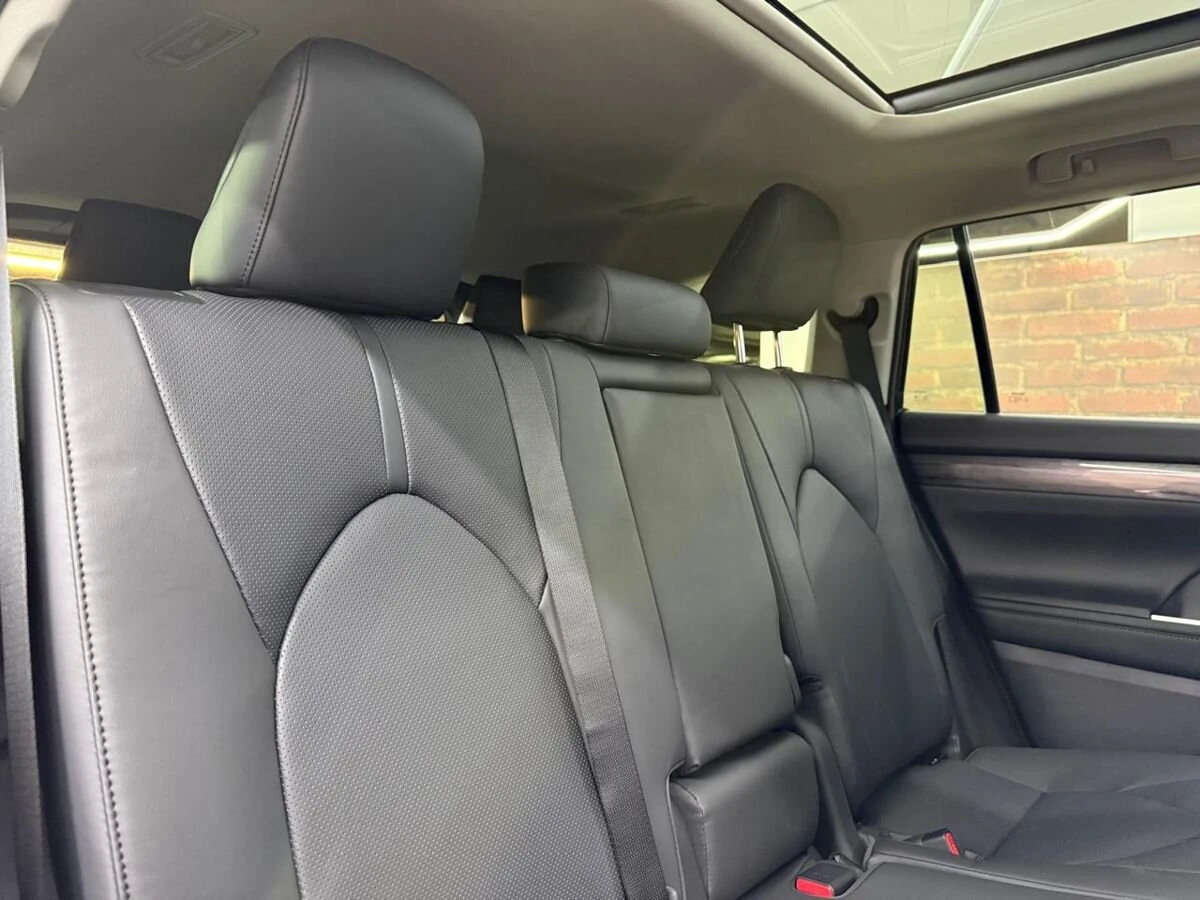 Toyota Highlander, 2025г, полный привод, автомат