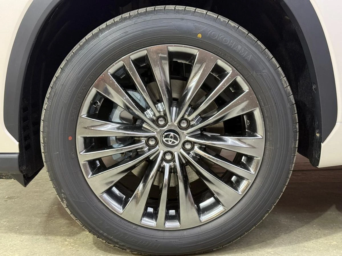 Toyota Highlander, 2025г, полный привод, автомат