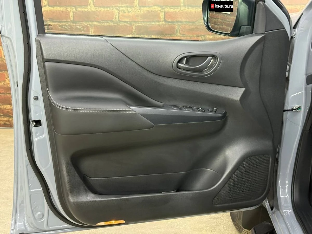 Nissan Navara (Frontier), 2025г, полный привод, автомат