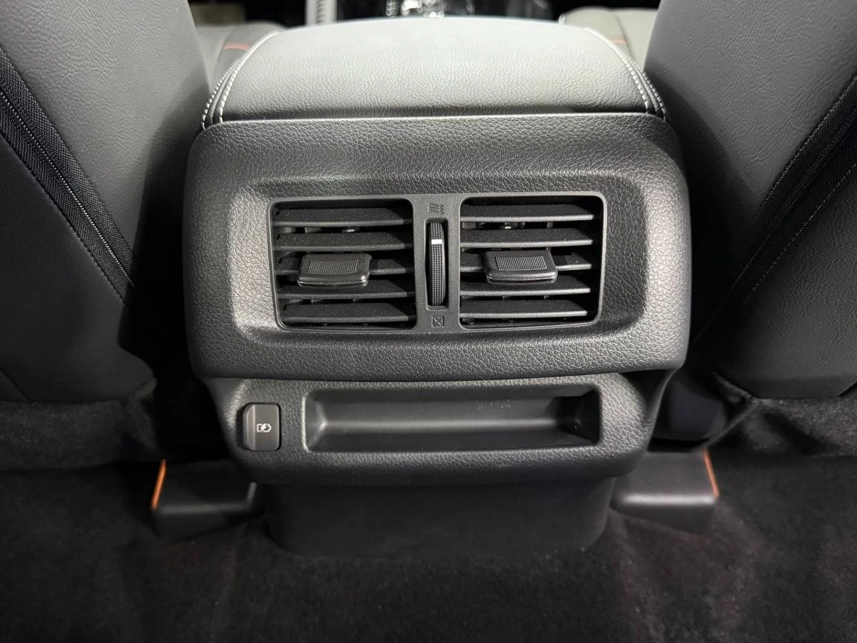 Nissan Navara (Frontier), 2025г, полный привод, автомат