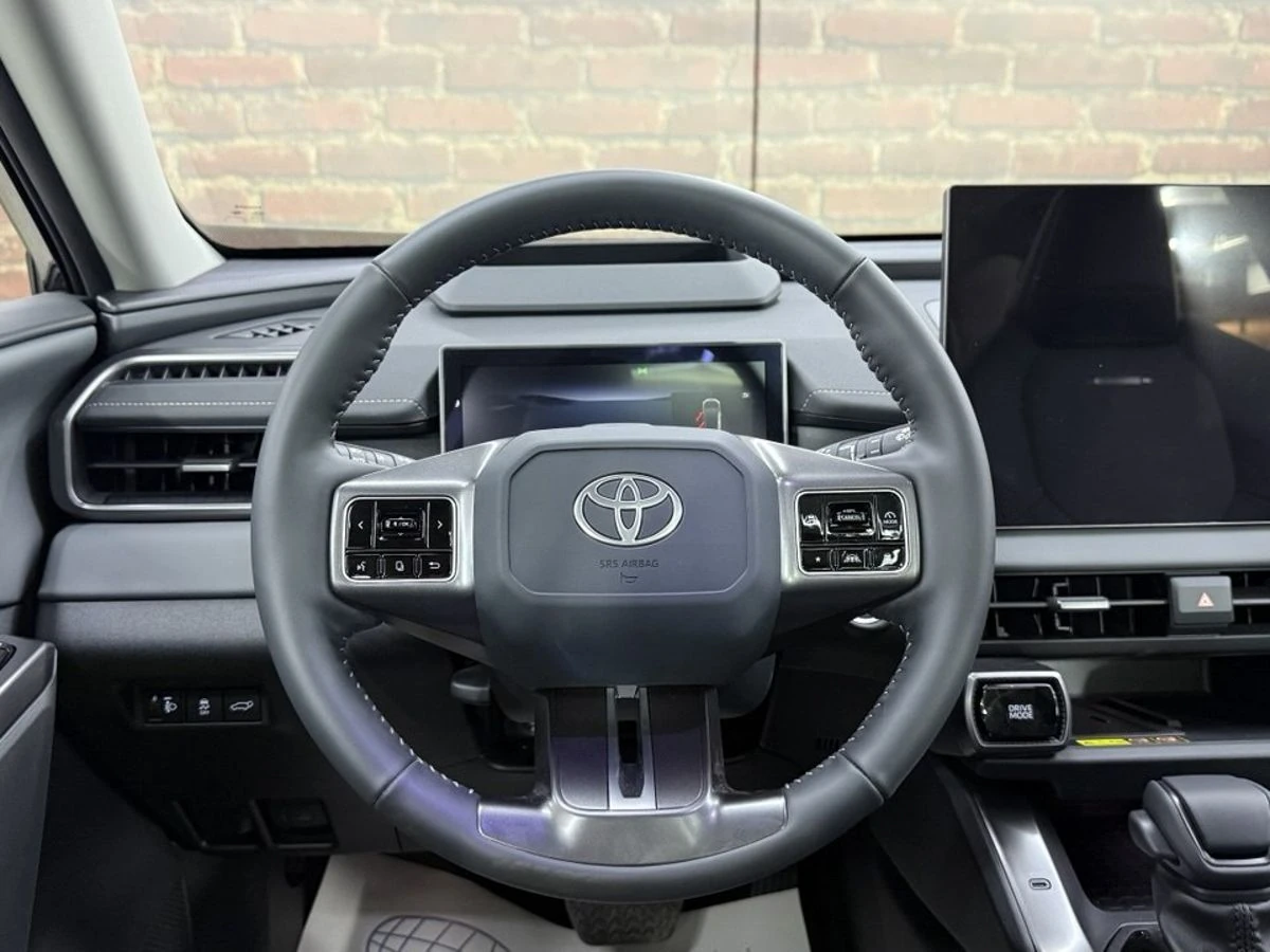 Toyota Wildlander, 2026г, полный привод, вариатор