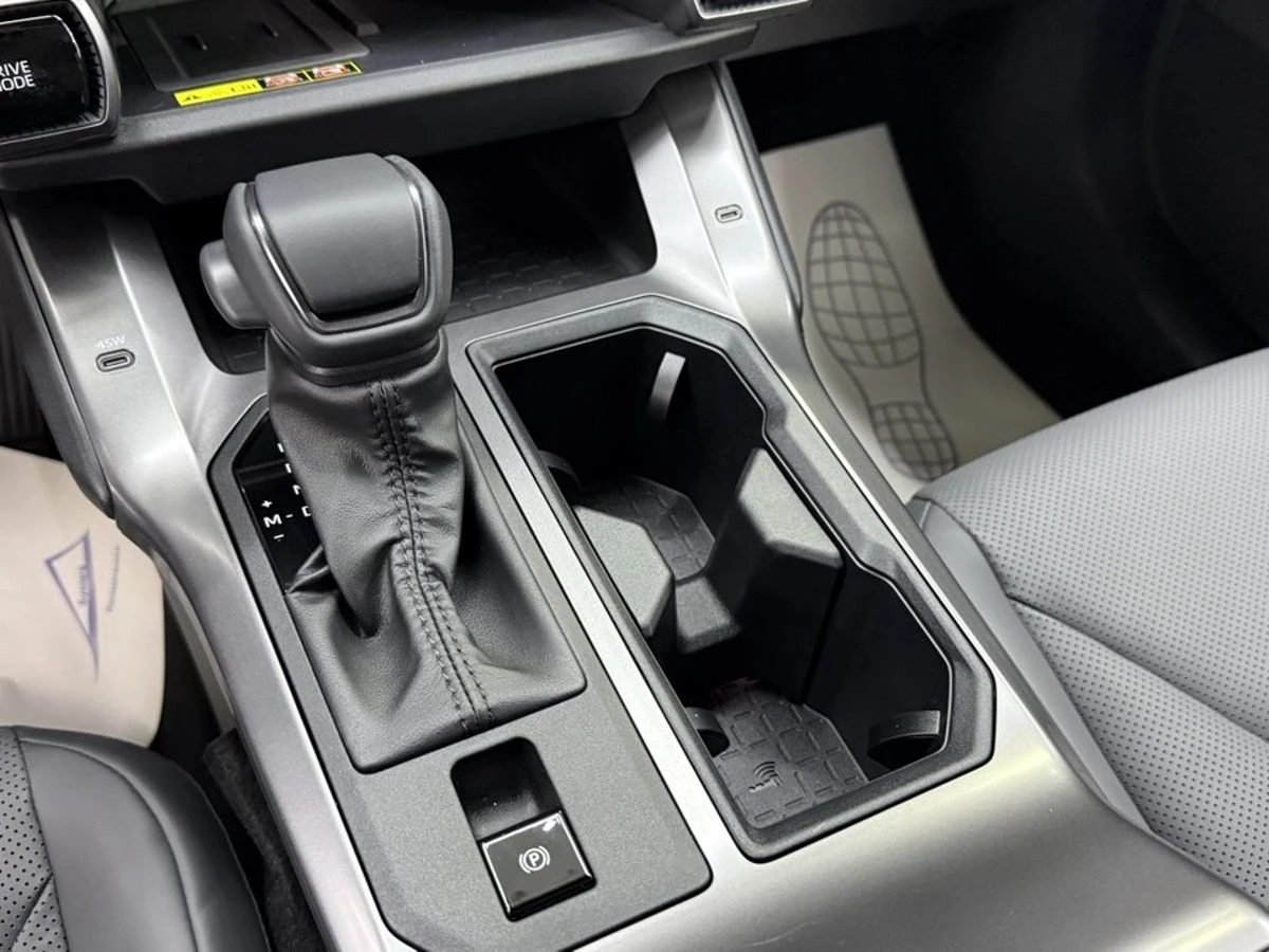 Toyota Wildlander, 2026г, полный привод, вариатор