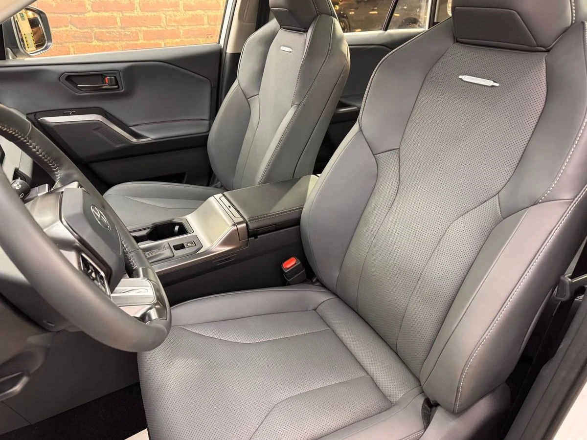 Toyota Wildlander, 2026г, полный привод, вариатор