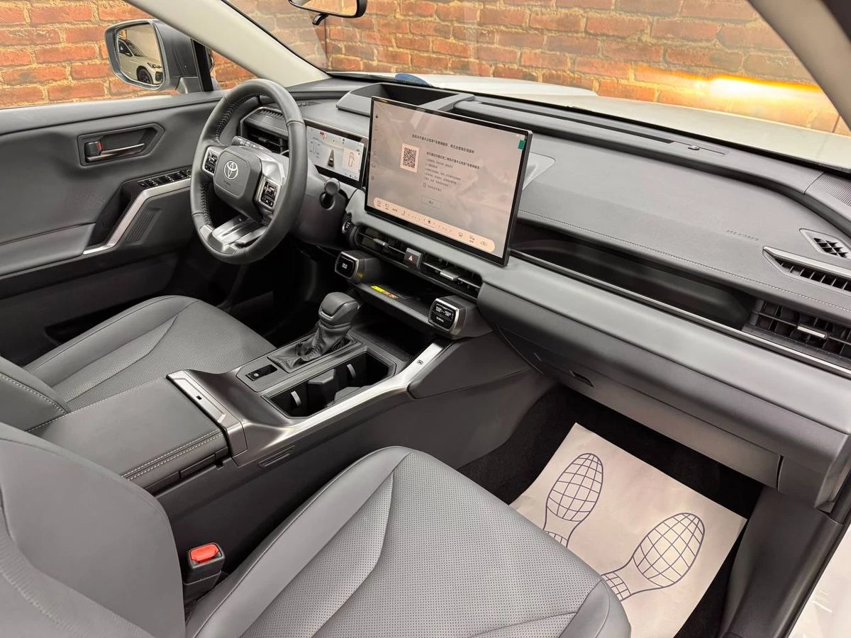 Toyota Wildlander, 2026г, полный привод, вариатор