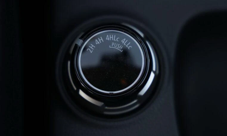 Mitsubishi Pajero Sport, 2023г, полный привод, автомат