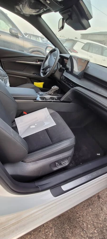 Toyota Camry, 2026г, передний привод, вариатор