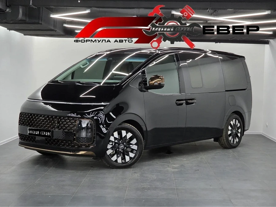 Hyundai Staria, 2024г, полный привод, автомат