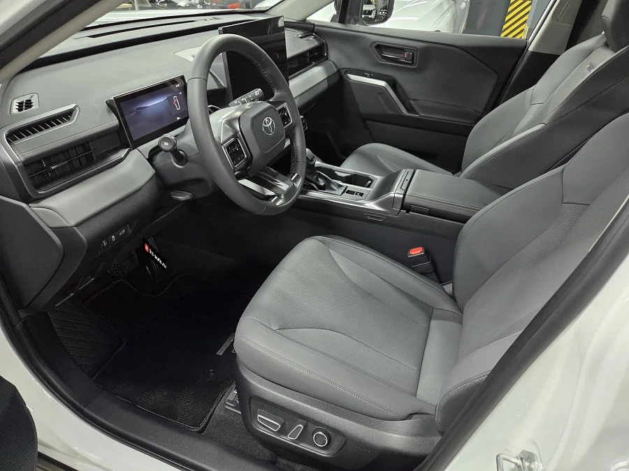 Toyota RAV4, 2026г, полный привод, вариатор