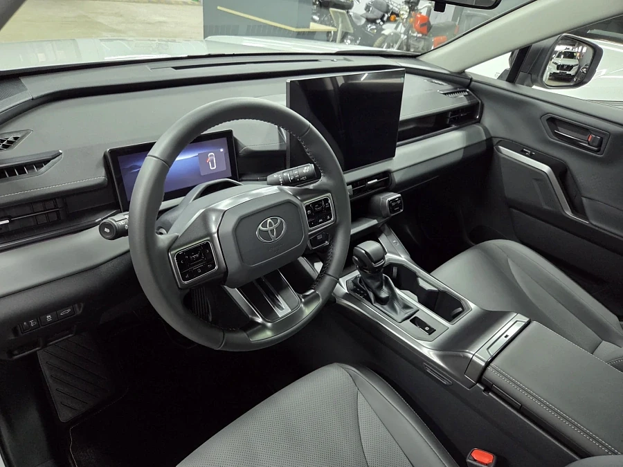 Toyota RAV4, 2026г, полный привод, вариатор