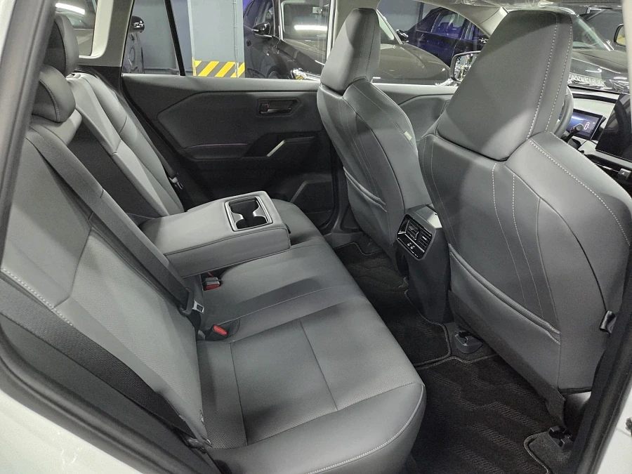 Toyota RAV4, 2026г, полный привод, вариатор