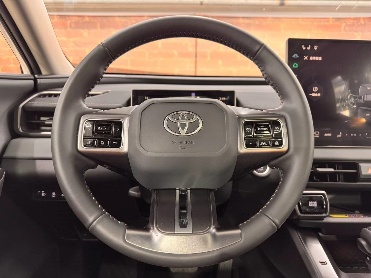 Toyota RAV4, 2025г, полный привод, вариатор