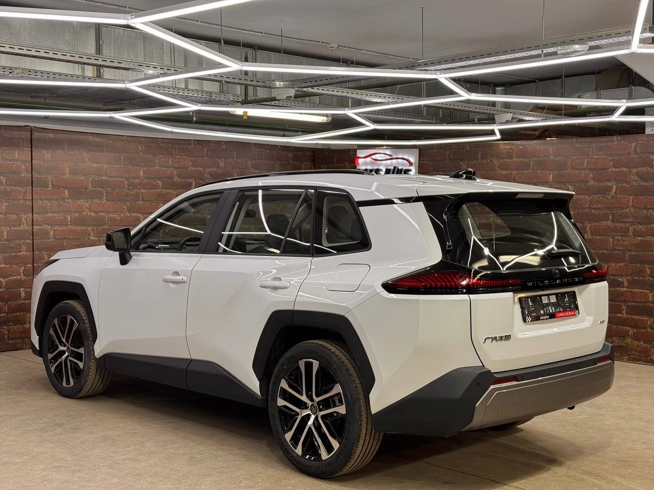 Toyota Wildlander, 2026г, полный привод, вариатор