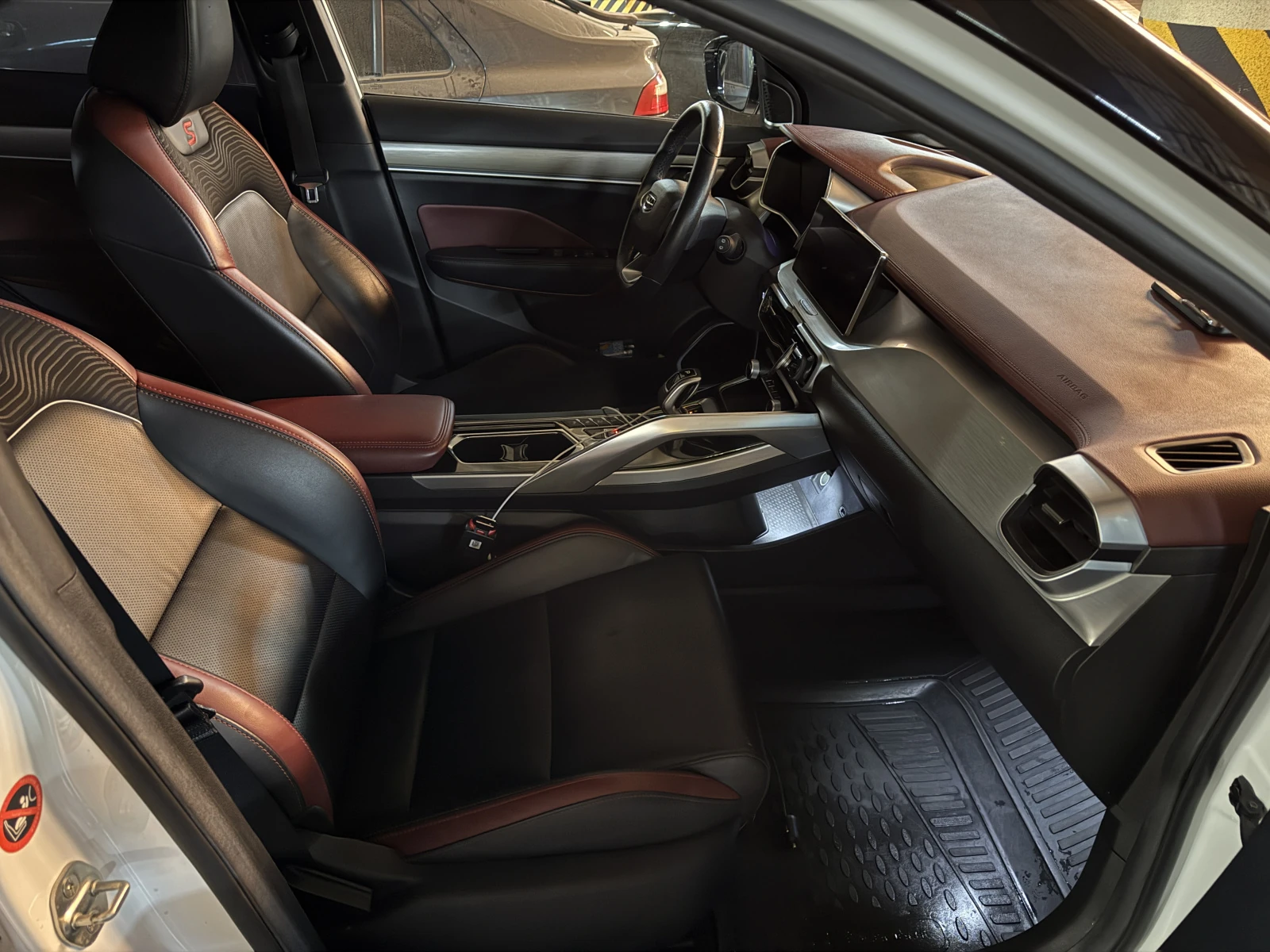 Geely Coolray, 2020г, передний привод, робот