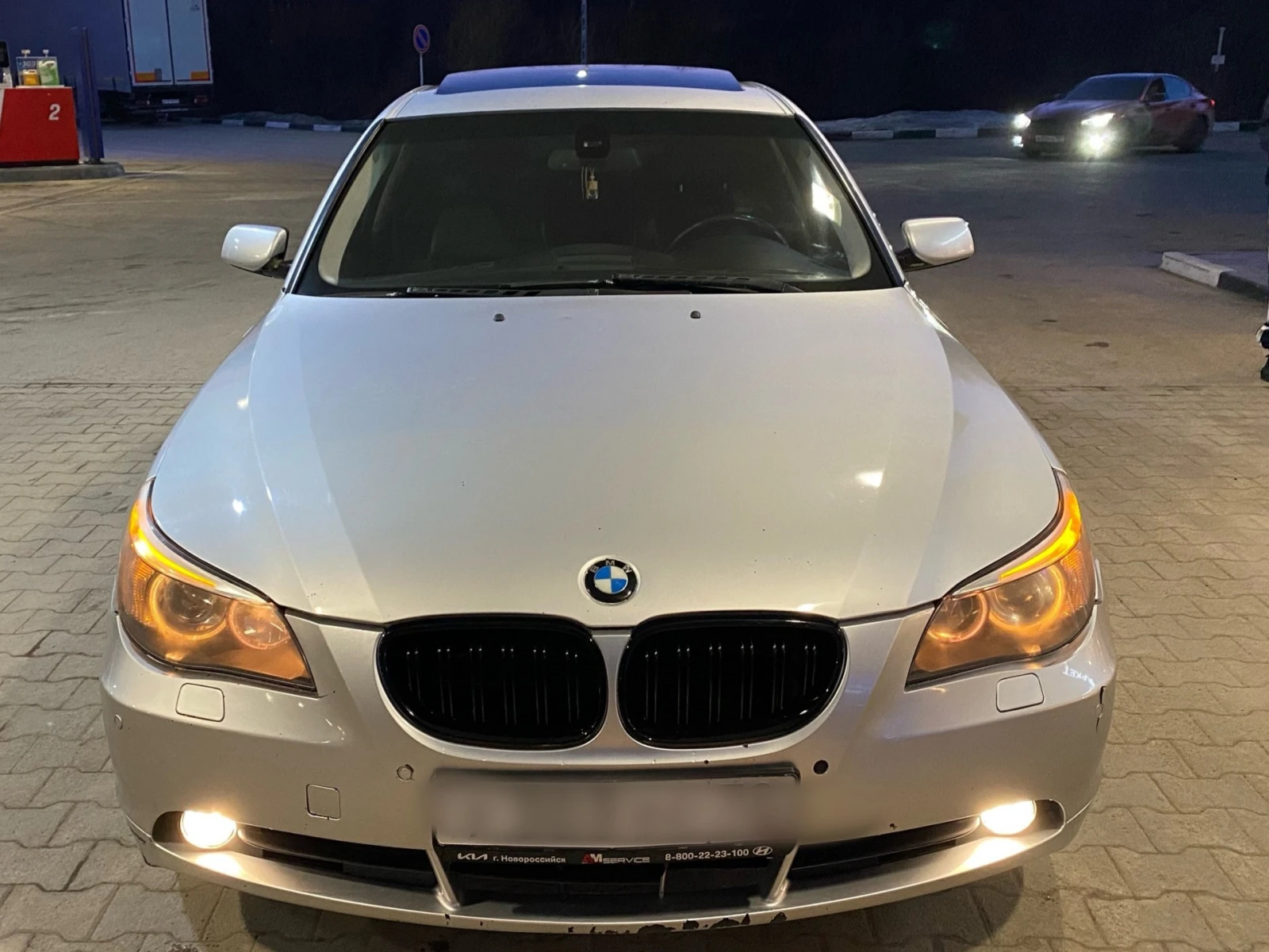 BMW 5 серии, 2004г, задний привод, автомат
