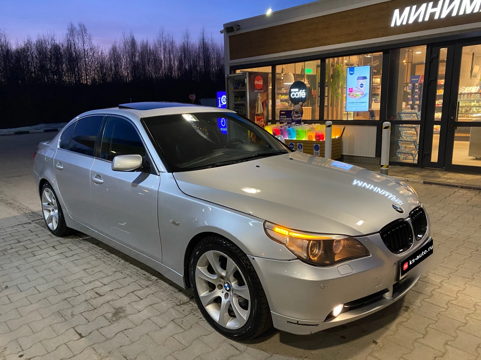 BMW 5 серии, 2004г, задний привод, автомат