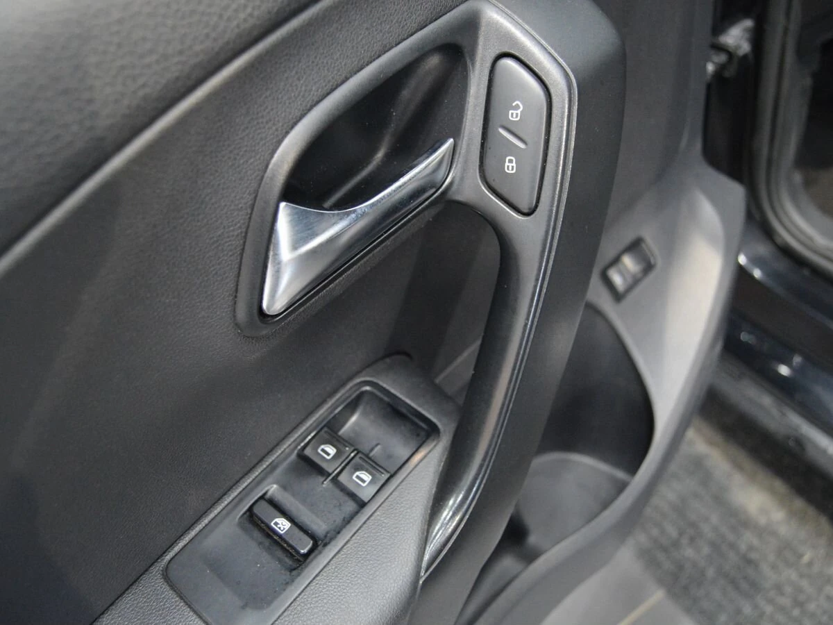 Volkswagen Polo, 2011г, передний привод, механика