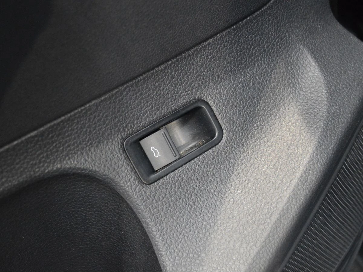 Volkswagen Polo, 2011г, передний привод, механика