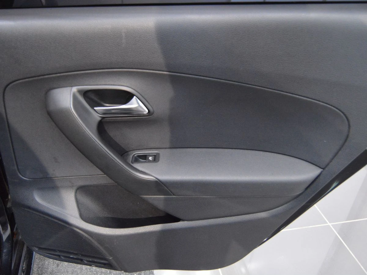 Volkswagen Polo, 2011г, передний привод, механика