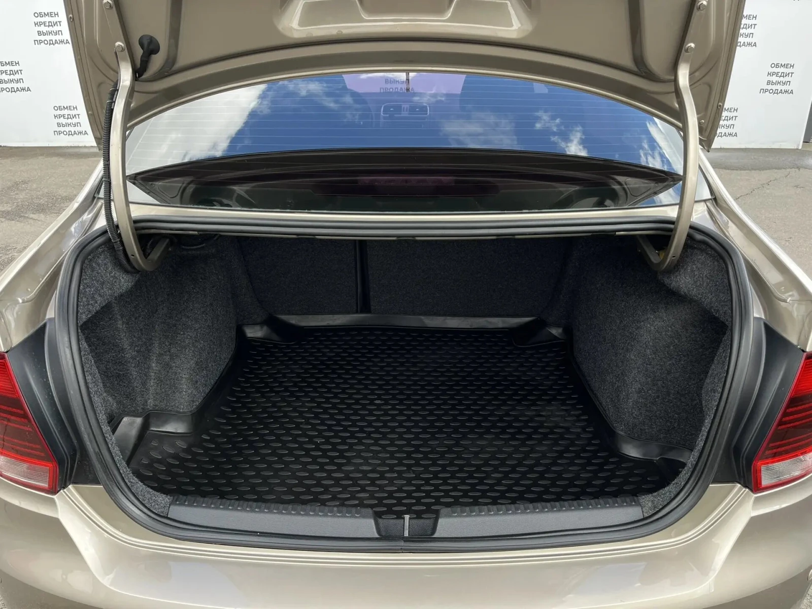 Volkswagen Polo, 2017г, передний привод, автомат