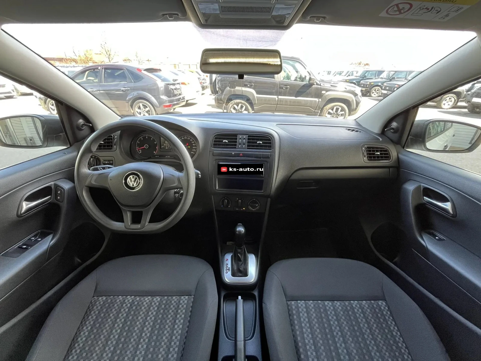 Volkswagen Polo, 2017г, передний привод, автомат