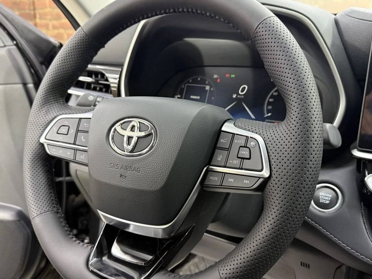 Toyota Highlander, 2026г, полный привод, автомат