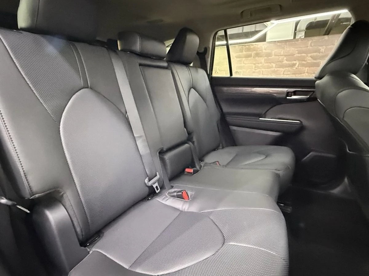 Toyota Highlander, 2026г, полный привод, автомат