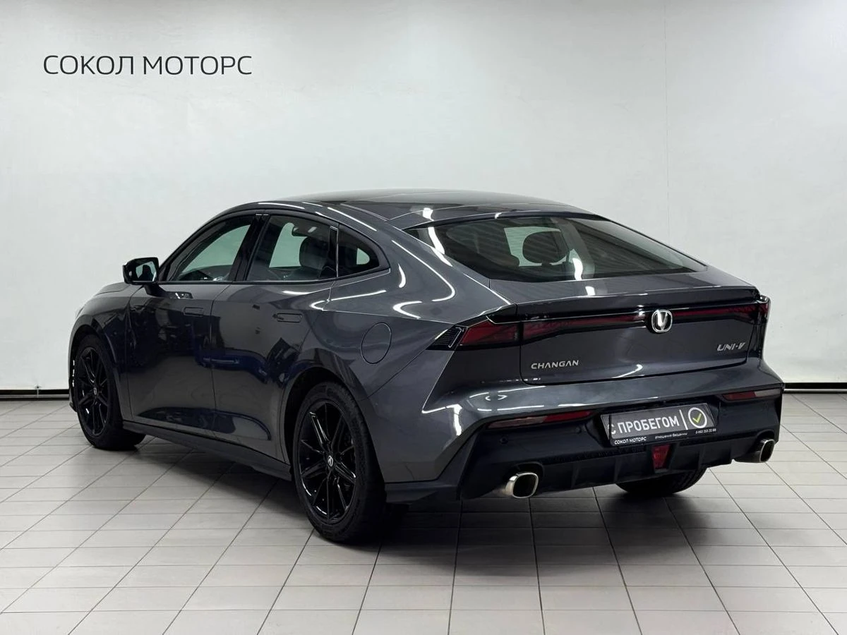 Changan UNI-V, 2023г, передний привод, робот