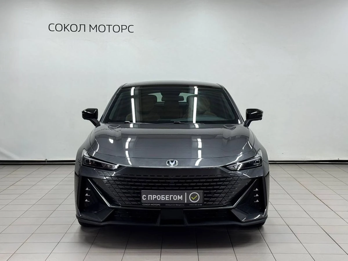 Changan UNI-V, 2023г, передний привод, робот