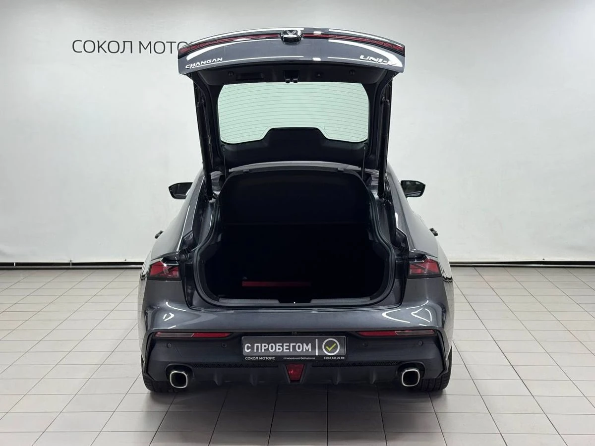 Changan UNI-V, 2023г, передний привод, робот
