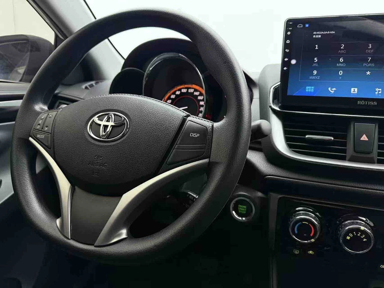 Toyota Yaris, 2023г, передний привод, вариатор