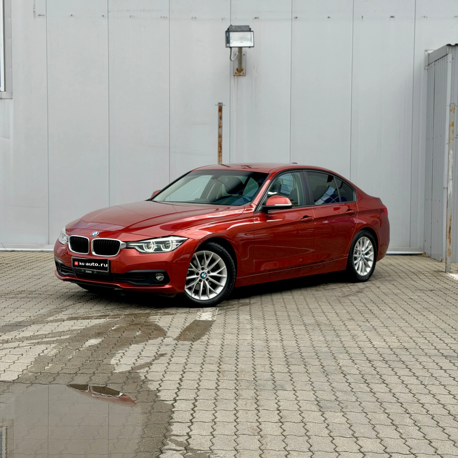 BMW 3 серии, 2017г, задний привод, автомат