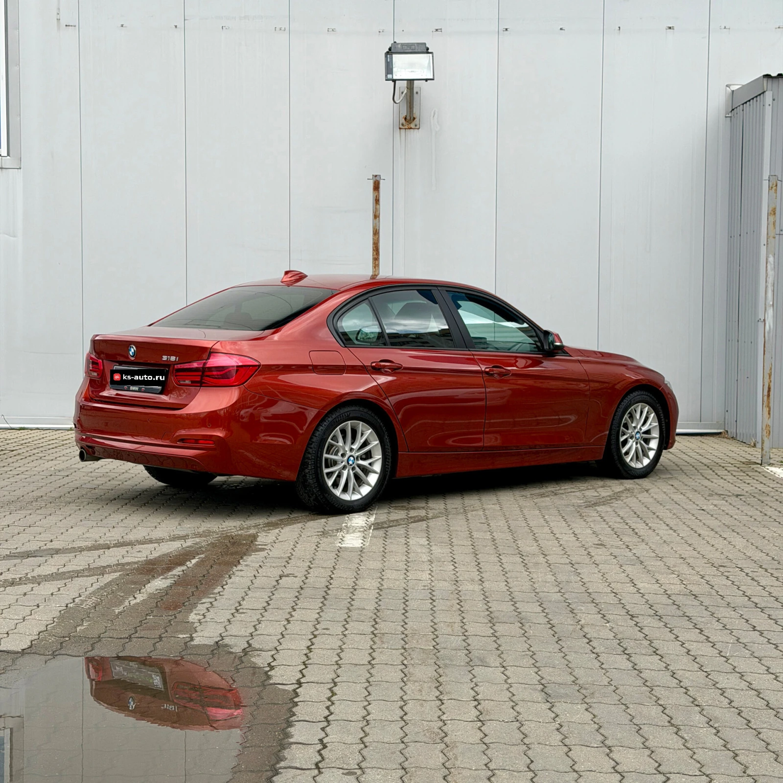 BMW 3 серии, 2017г, задний привод, автомат