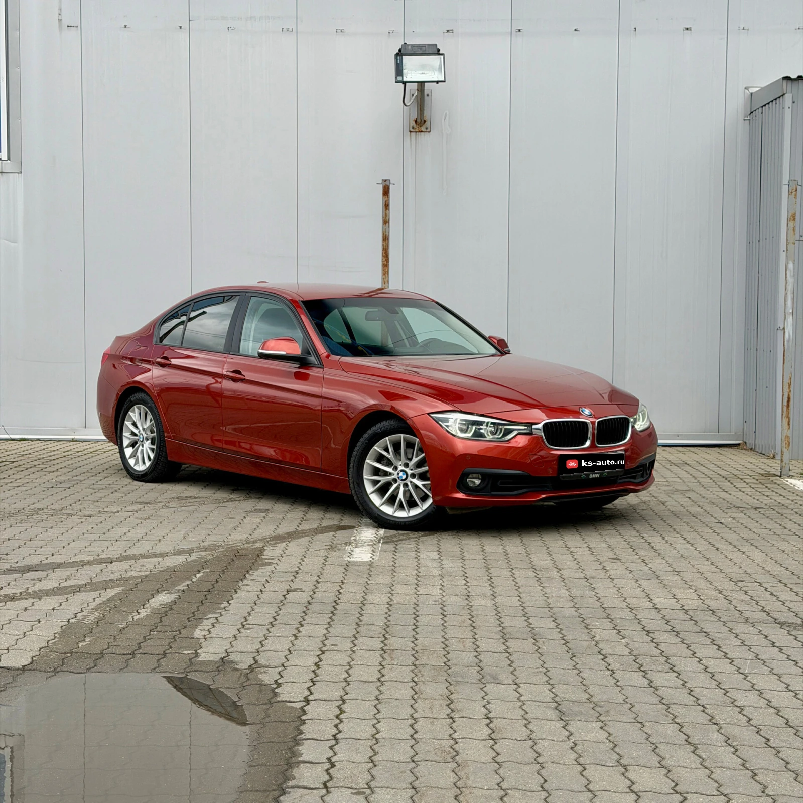 BMW 3 серии, 2017г, задний привод, автомат