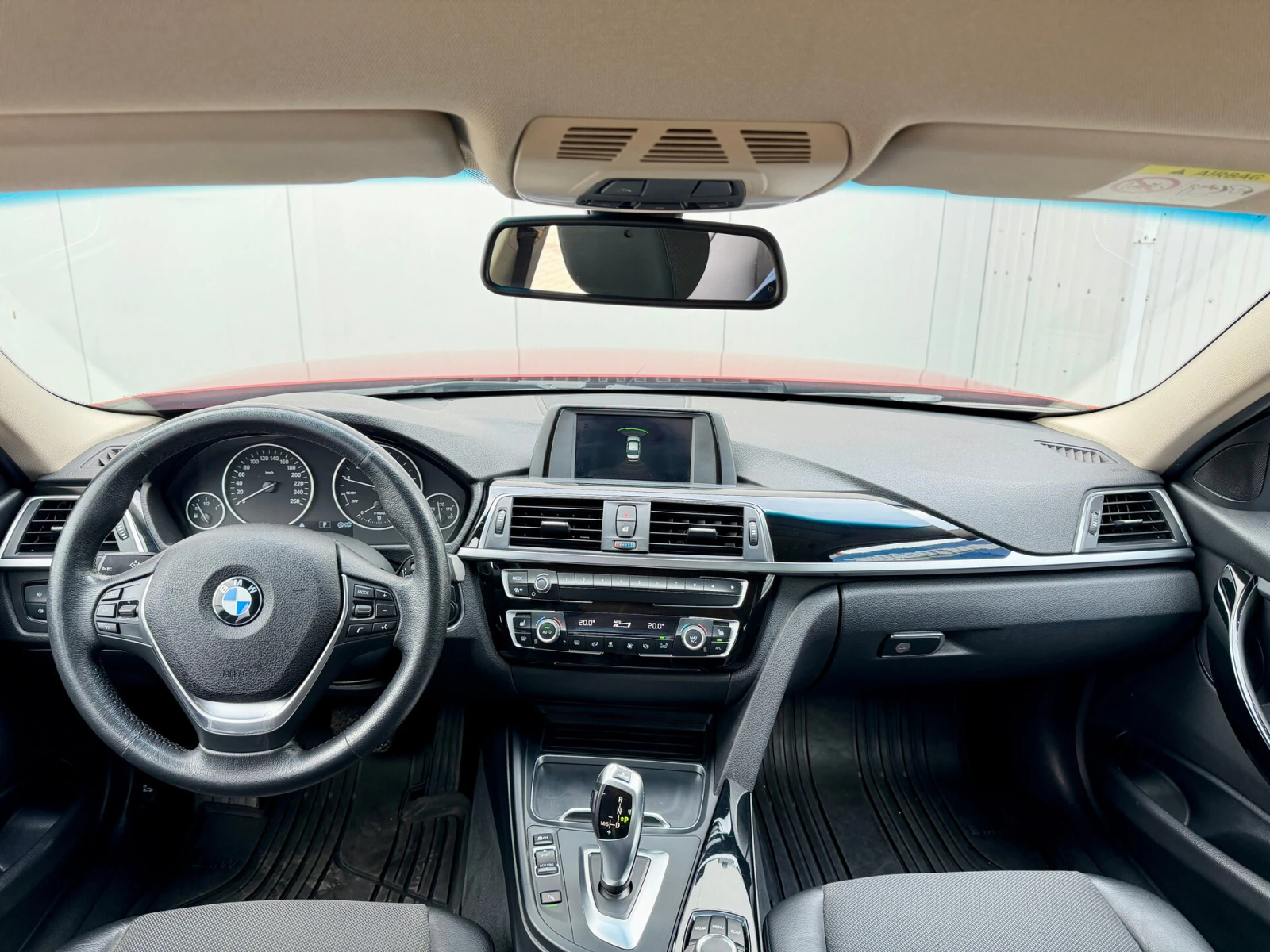 BMW 3 серии, 2017г, задний привод, автомат