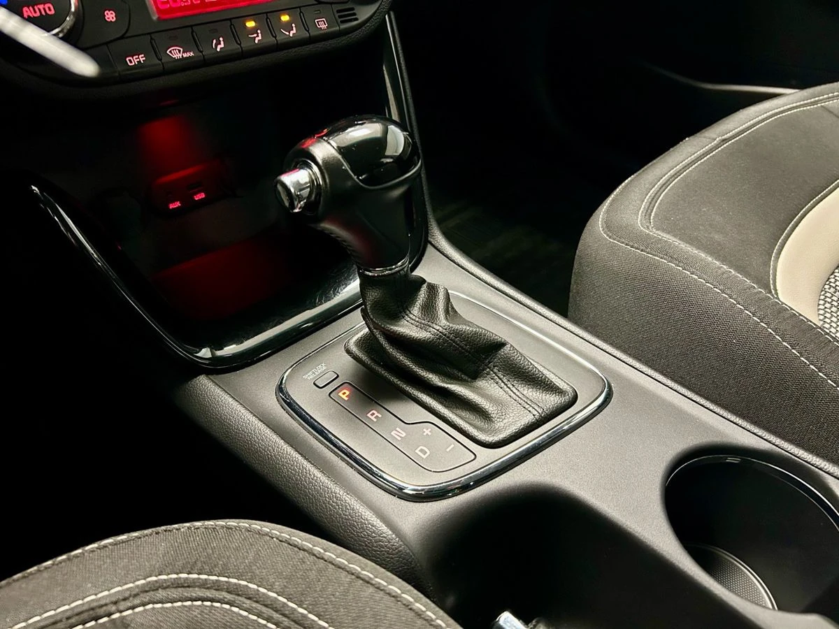 Kia Ceed, 2014г, передний привод, автомат