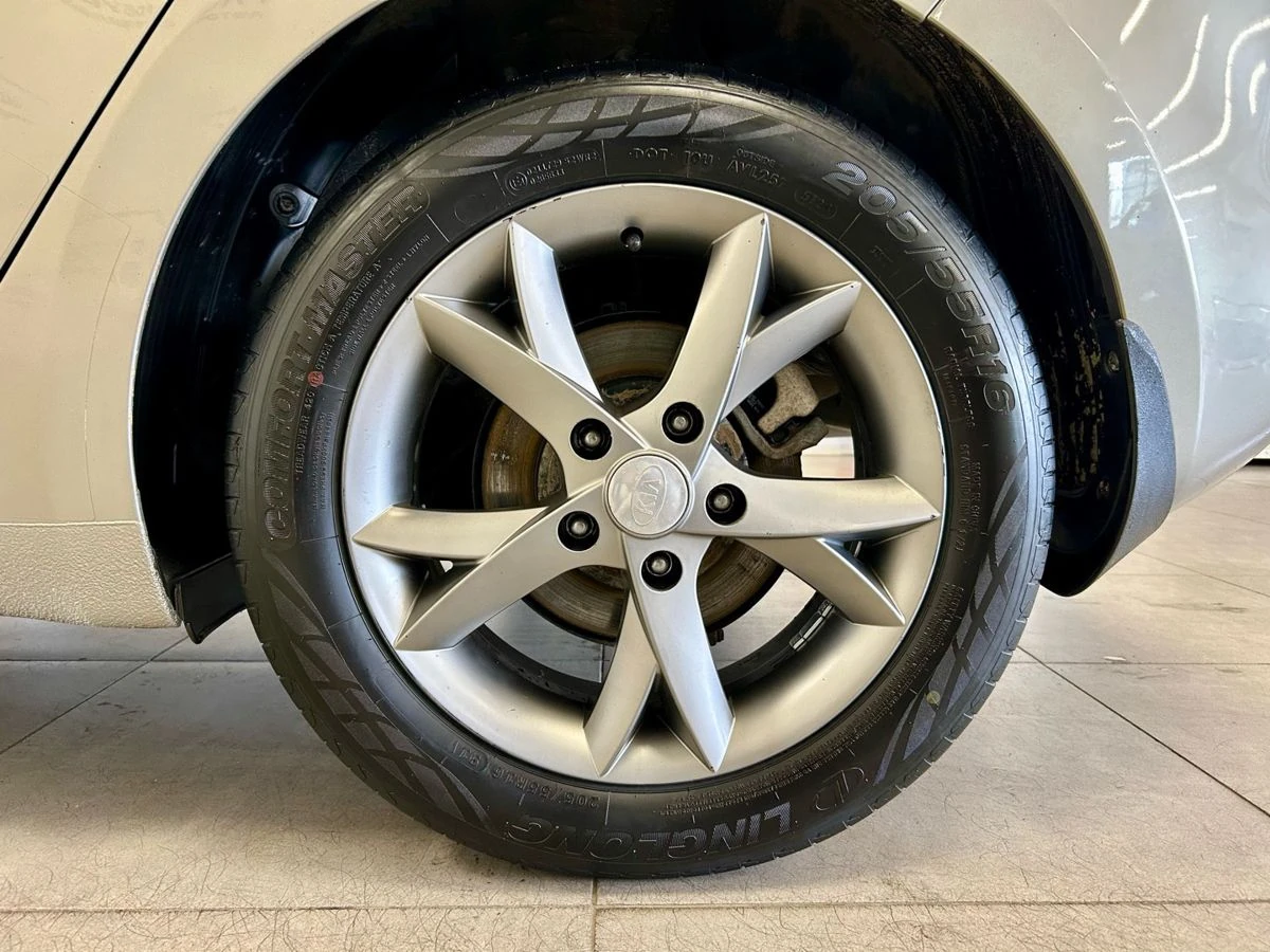 Kia Ceed, 2014г, передний привод, автомат