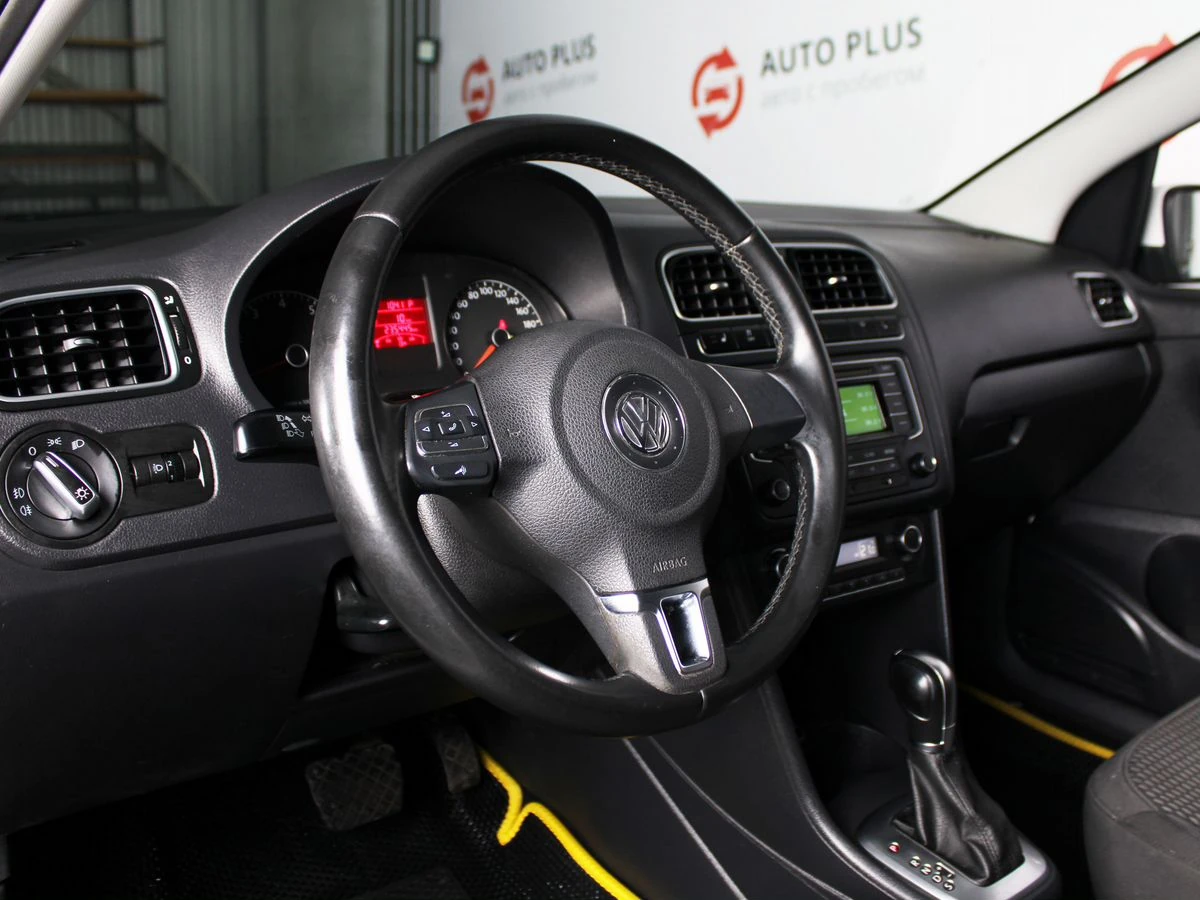 Volkswagen Polo, 2013г, передний привод, автомат