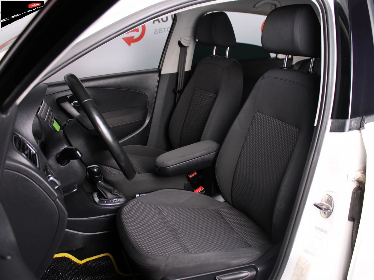 Volkswagen Polo, 2013г, передний привод, автомат