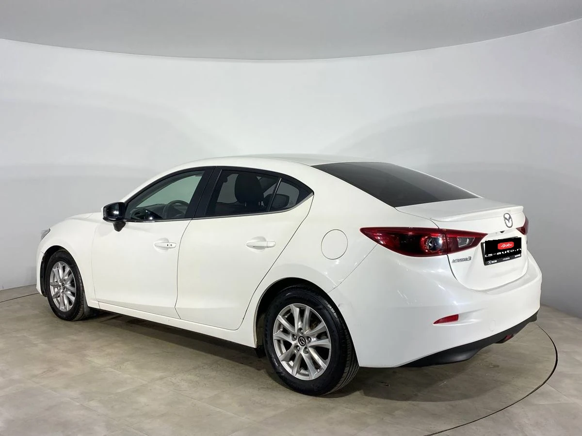 Mazda 3, 2016г, передний привод, автомат