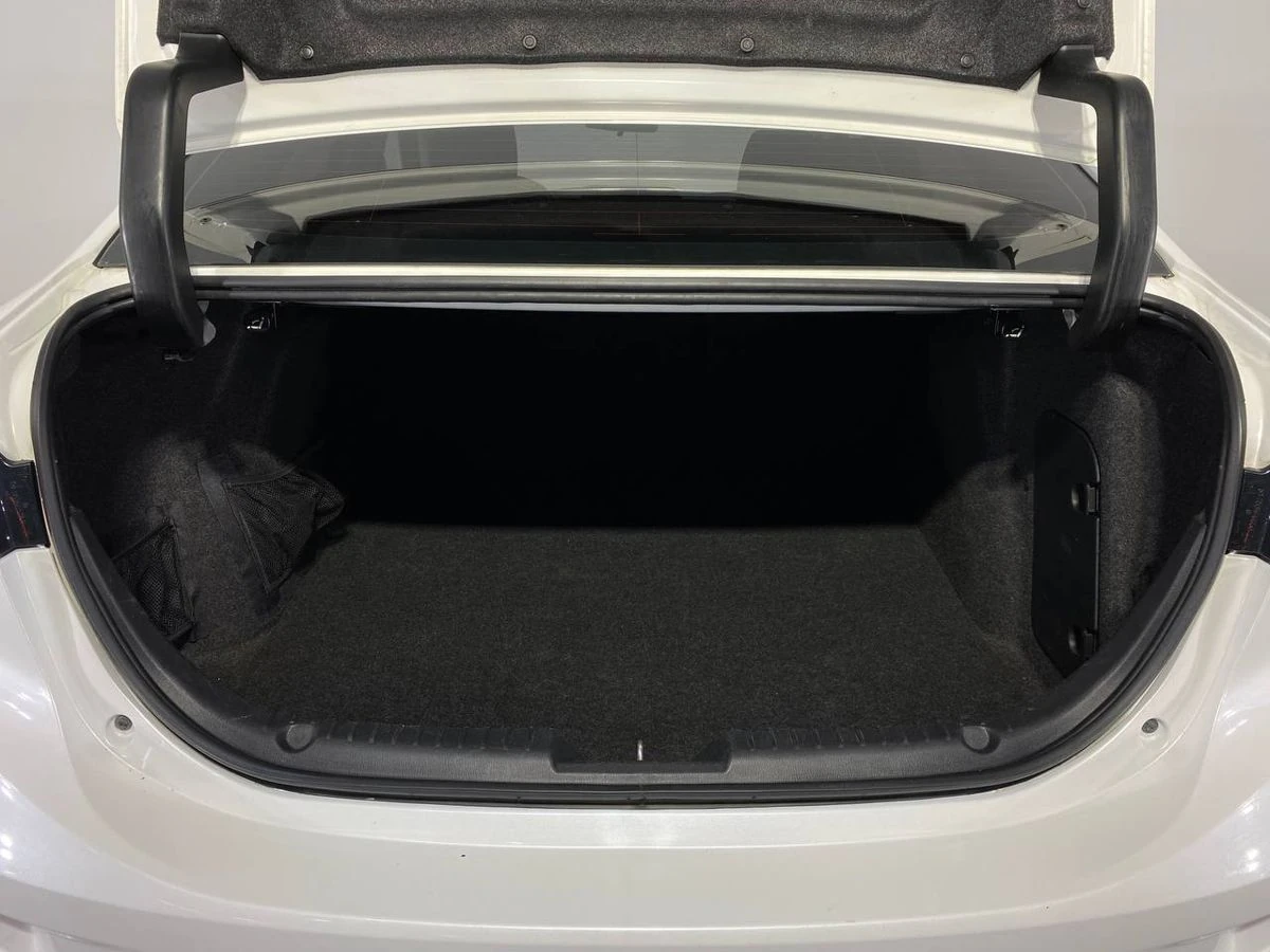 Mazda 3, 2016г, передний привод, автомат