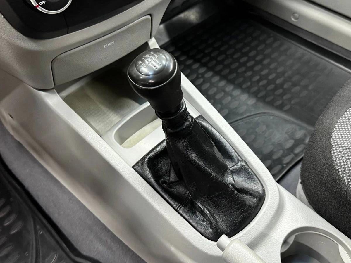 Kia Cerato, 2008г, передний привод, механика