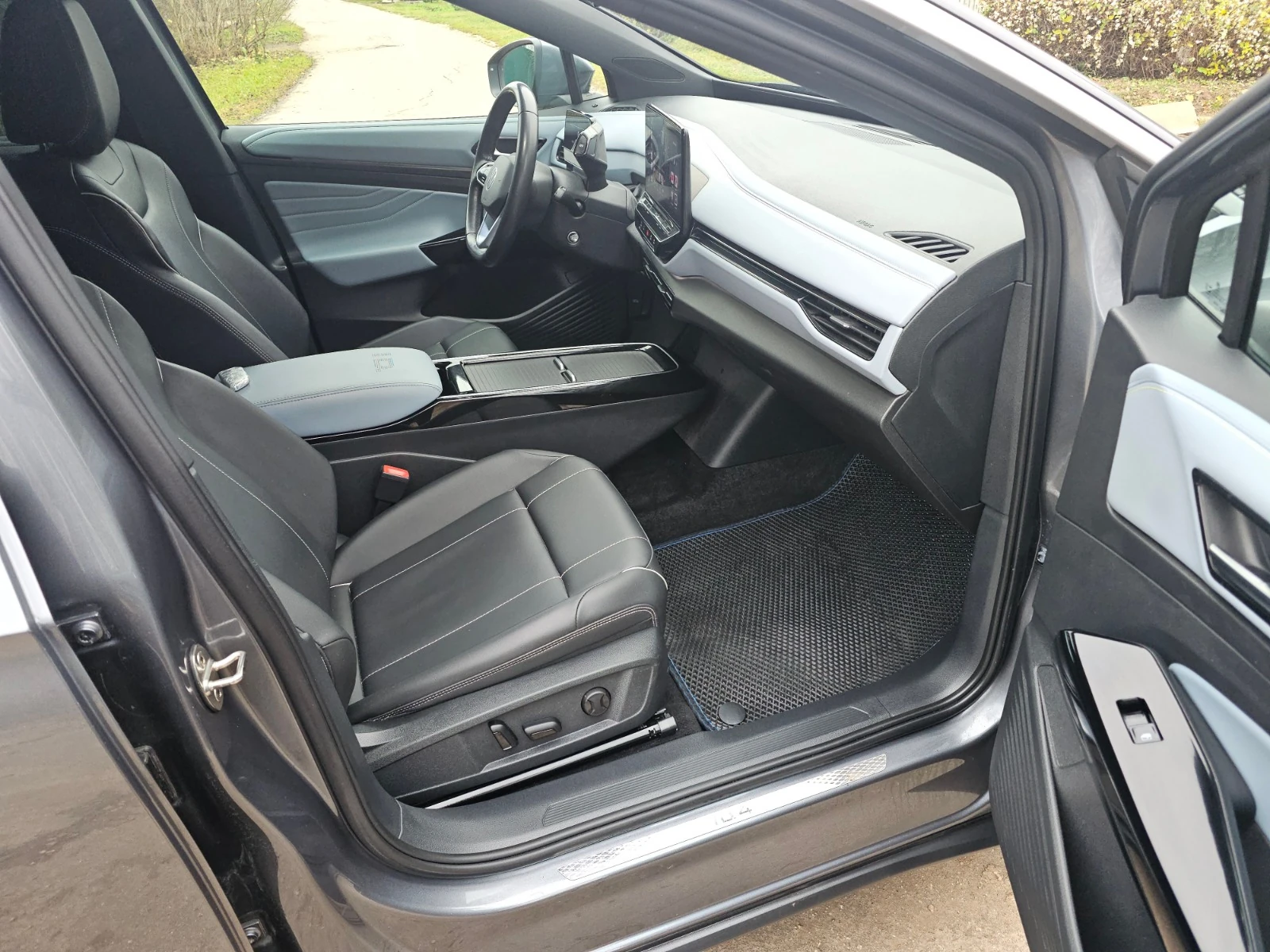 Volkswagen ID.4, 2022г, задний привод, автомат