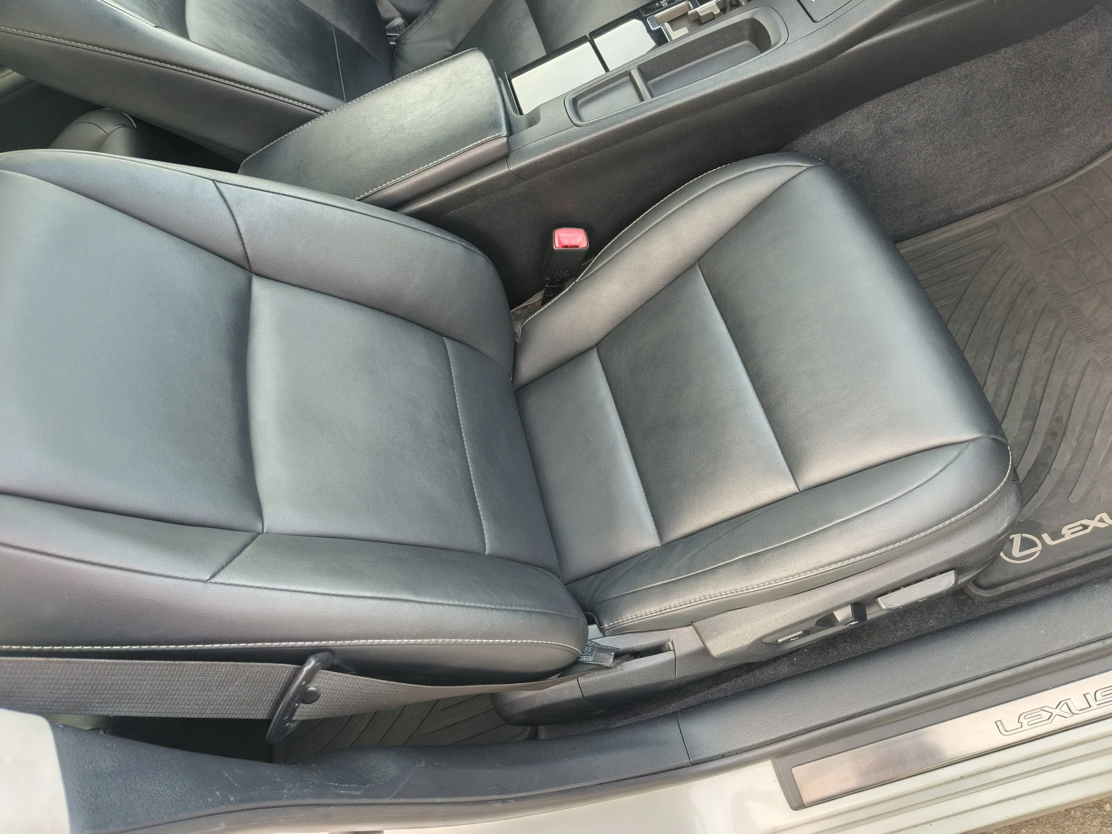 Lexus ES, 2013г, передний привод, автомат